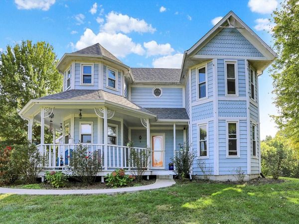 2025 Deer Lake Drive, Martinsville, IN 46151