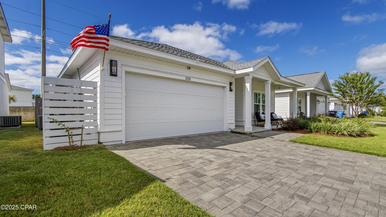 250 N Wells Street, Panama City Beach, FL 32413 Main Photo