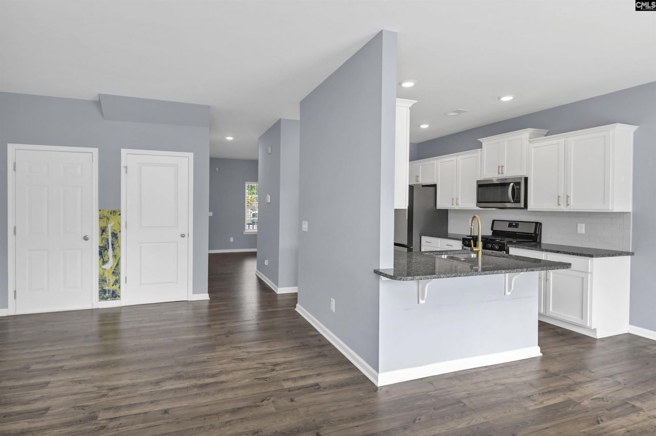 724 Channing Creek Lane Photo 11