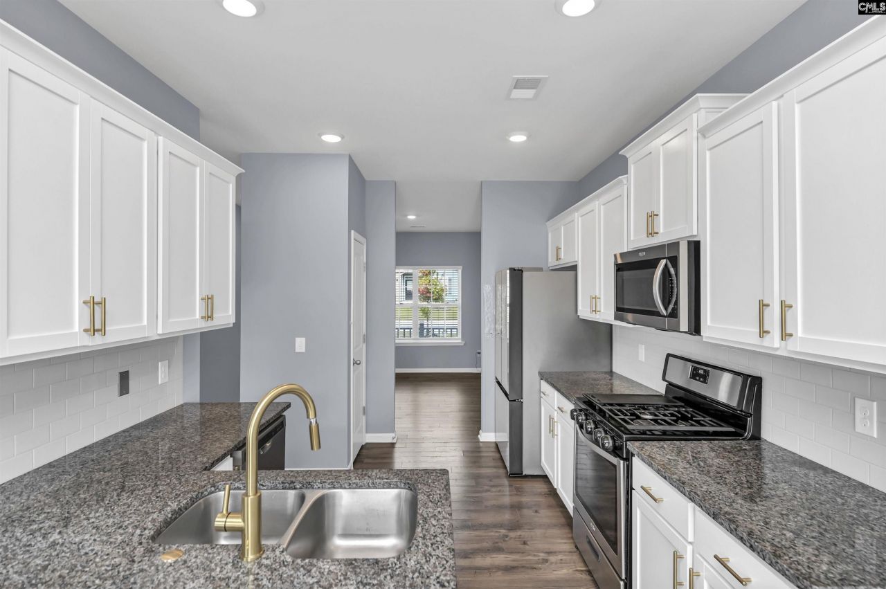 724 Channing Creek Lane Photo 14