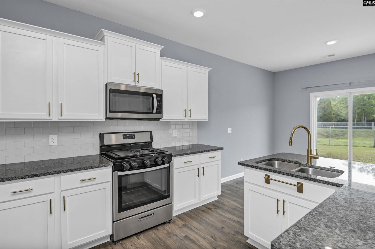 724 Channing Creek Lane Photo 17