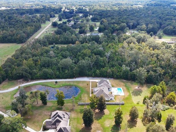 15935 Joor Rd, Zachary, LA 70791