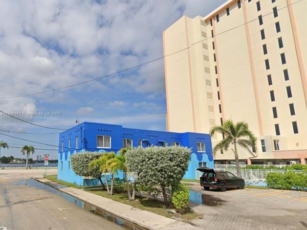 809 S Ocean Dr, Hollywood, FL 33019