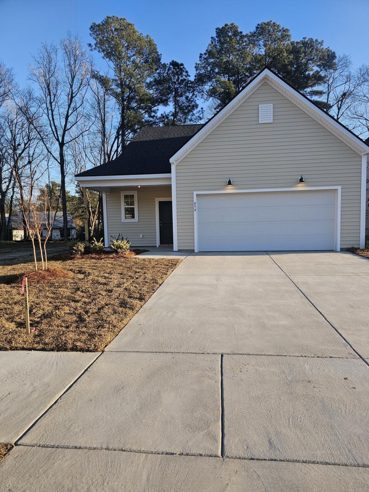 454 Cadbury Loop Photo 1