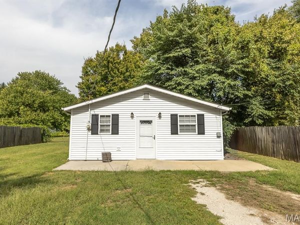 209 W 6th Street, Cahokia, IL 62206