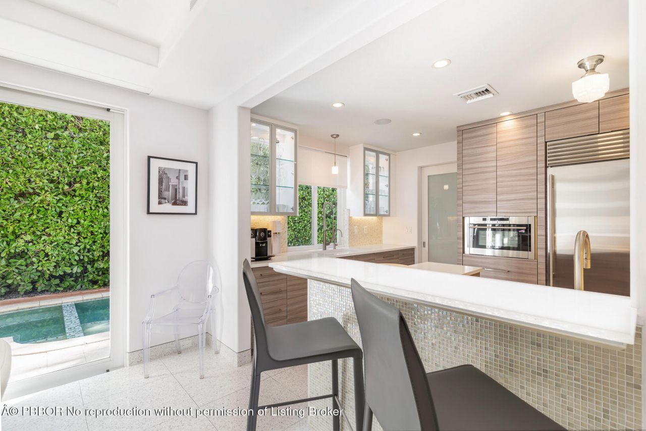 216 Colonial Lane, Palm Beach, FL 33480 Photo