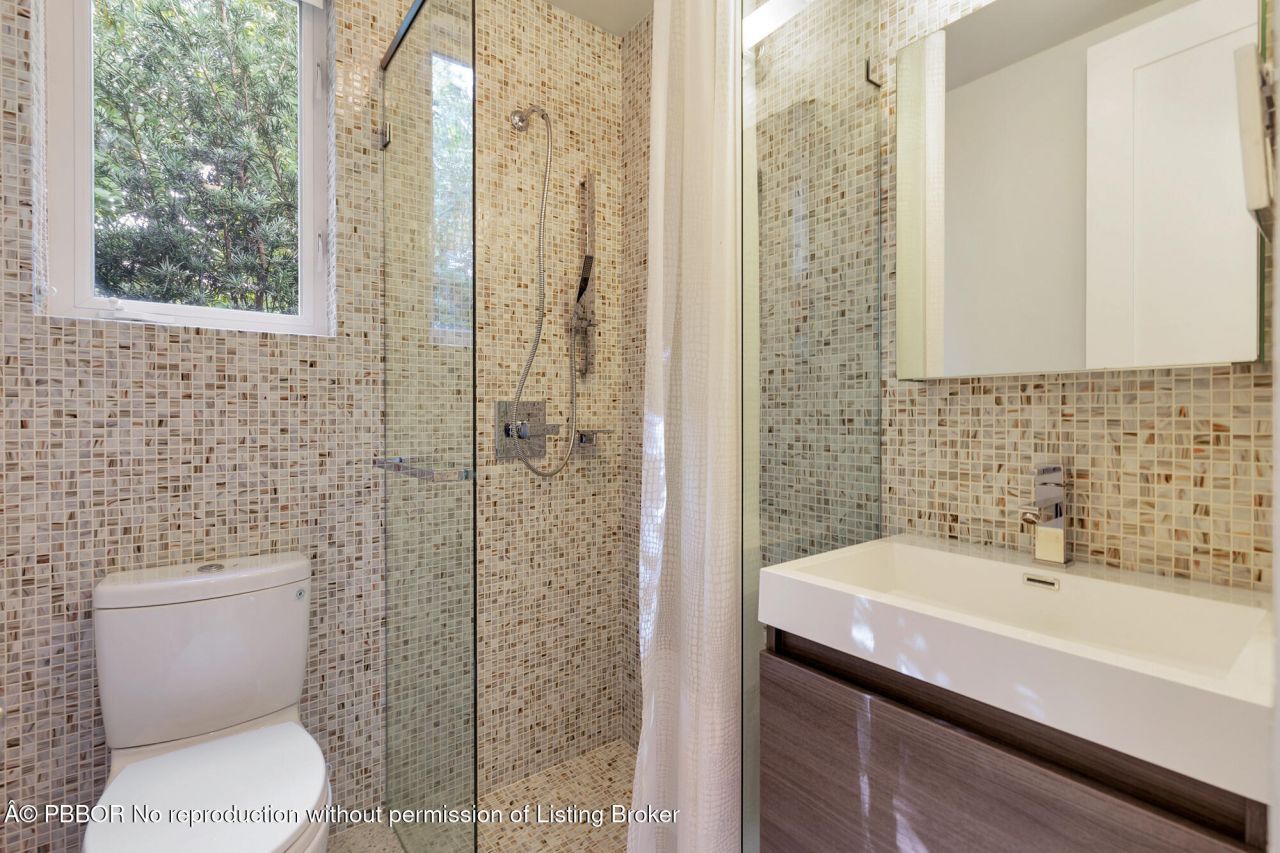 216 Colonial Lane, Palm Beach, FL 33480 Photo