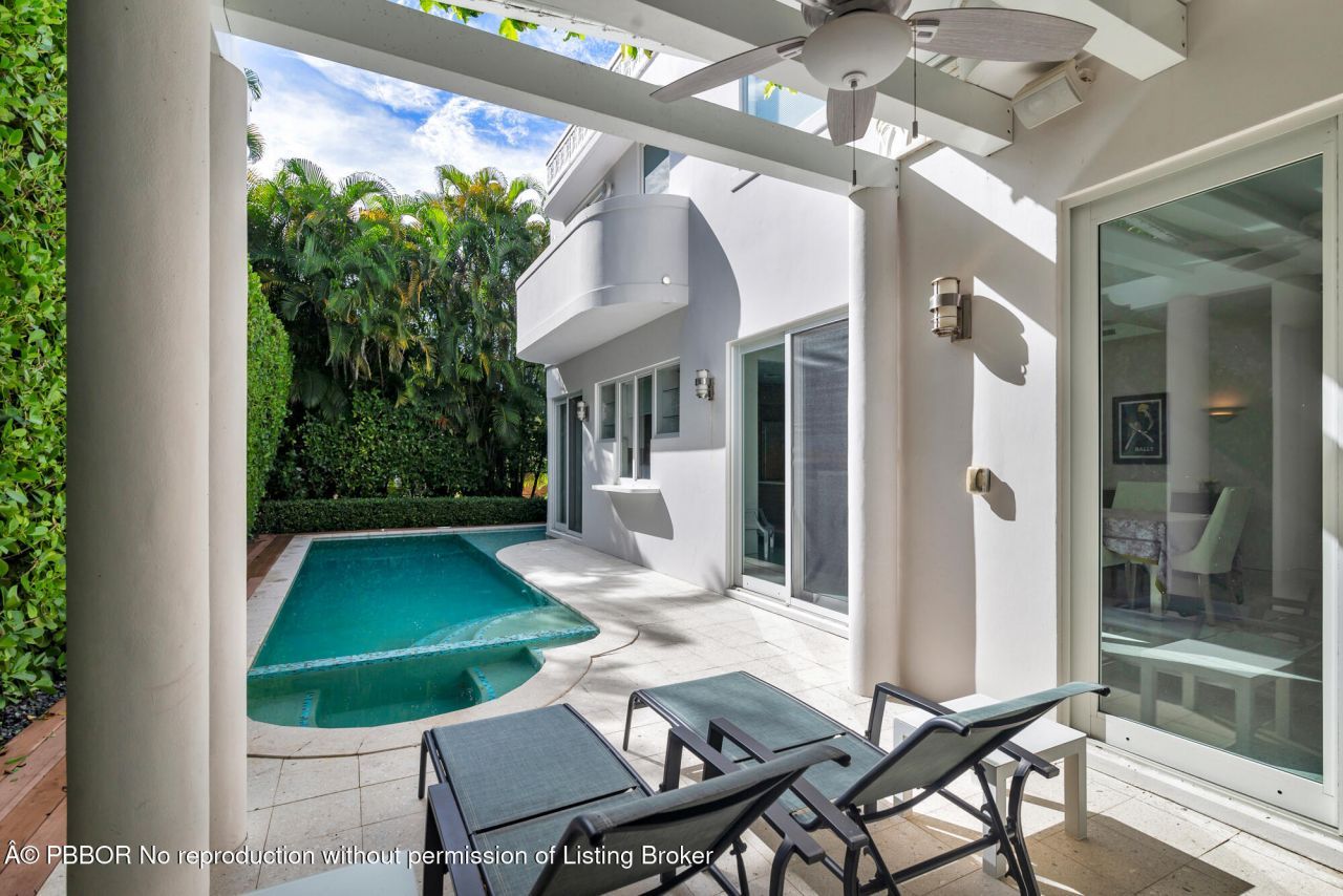 216 Colonial Lane, Palm Beach, FL 33480 Photo