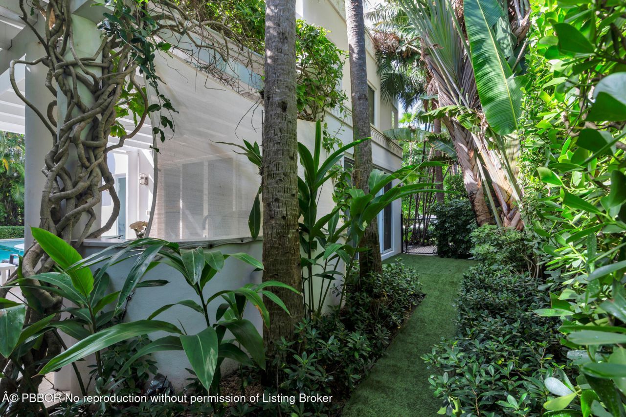 216 Colonial Lane, Palm Beach, FL 33480 Photo