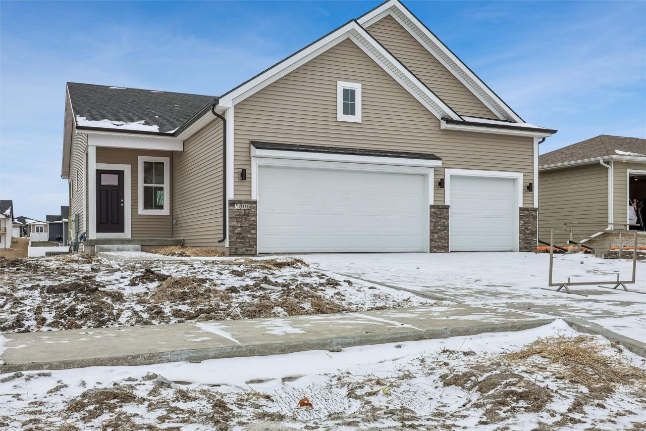 5808 Westfield Drive Ames, IA 50014