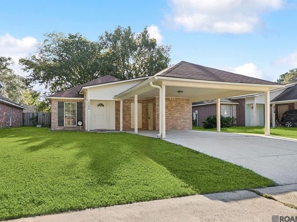 1340 Harwich Dr, Baton Rouge, LA 70820