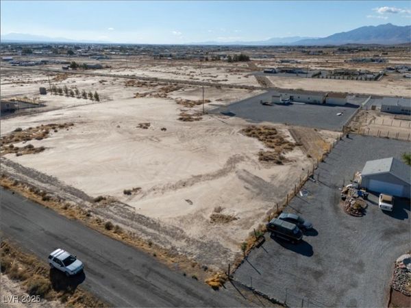 4861 W Dyer Road , Pahrump, NV 89048