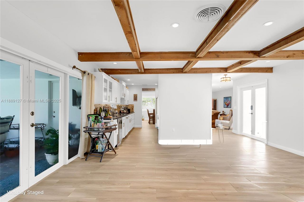 7211 Bamboo St, Miami Lakes, FL 33014 Photo