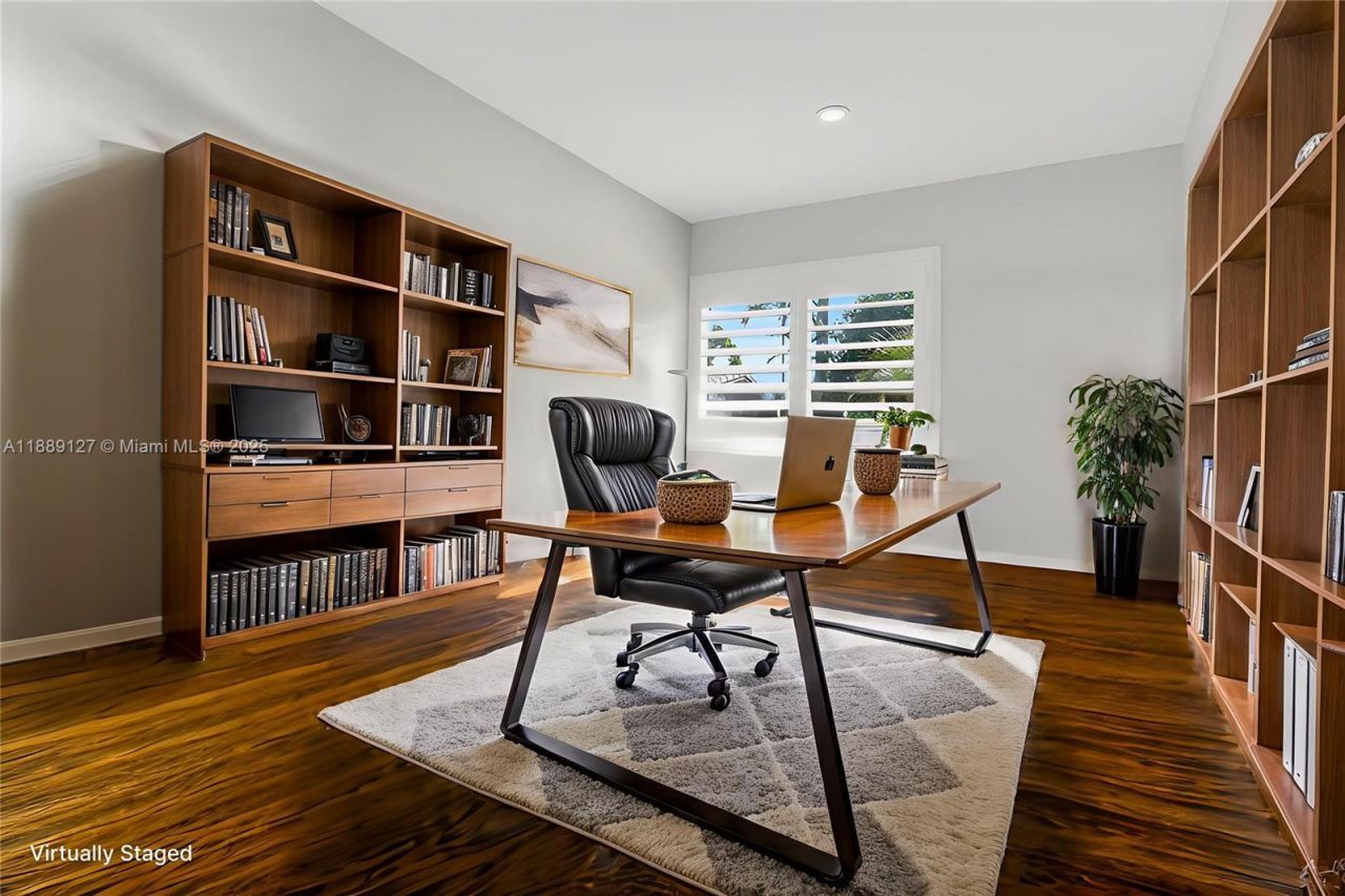 7211 Bamboo St, Miami Lakes, FL 33014 Photo