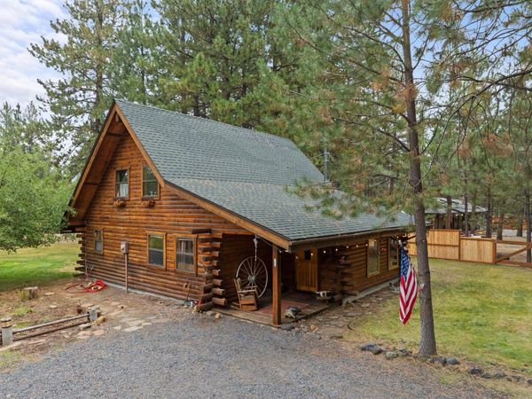 14842 Stagecoach, Sisters, OR 97759