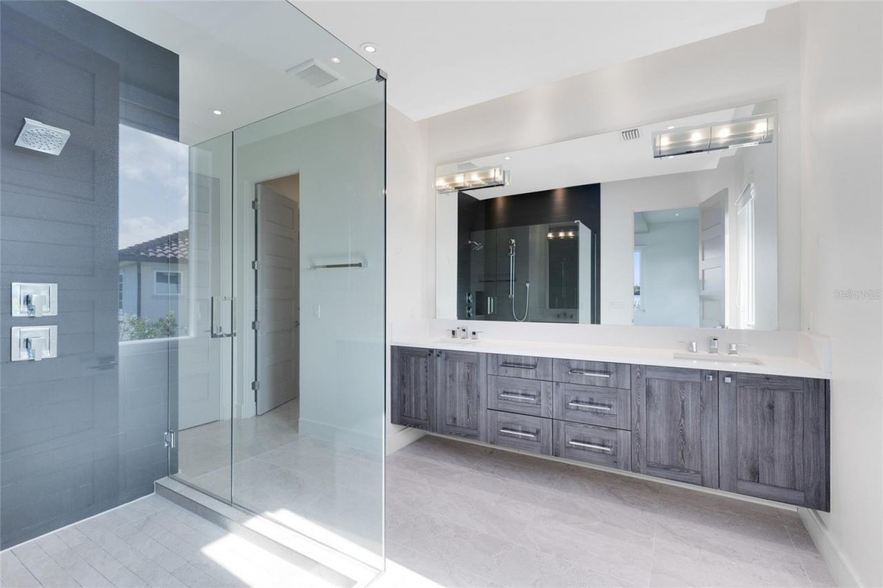 9352 Bordet Court, Orlando, FL 32827 Photo