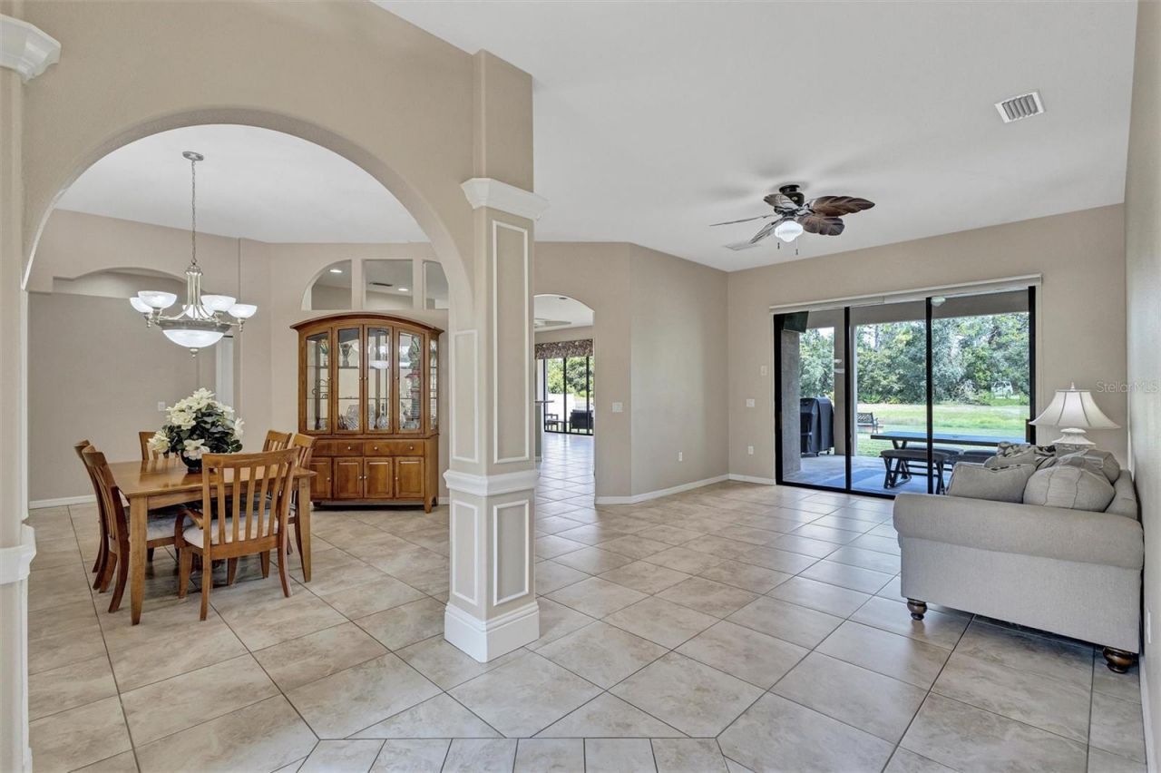 323 141st Court Ne, Bradenton, FL 34212 Photo