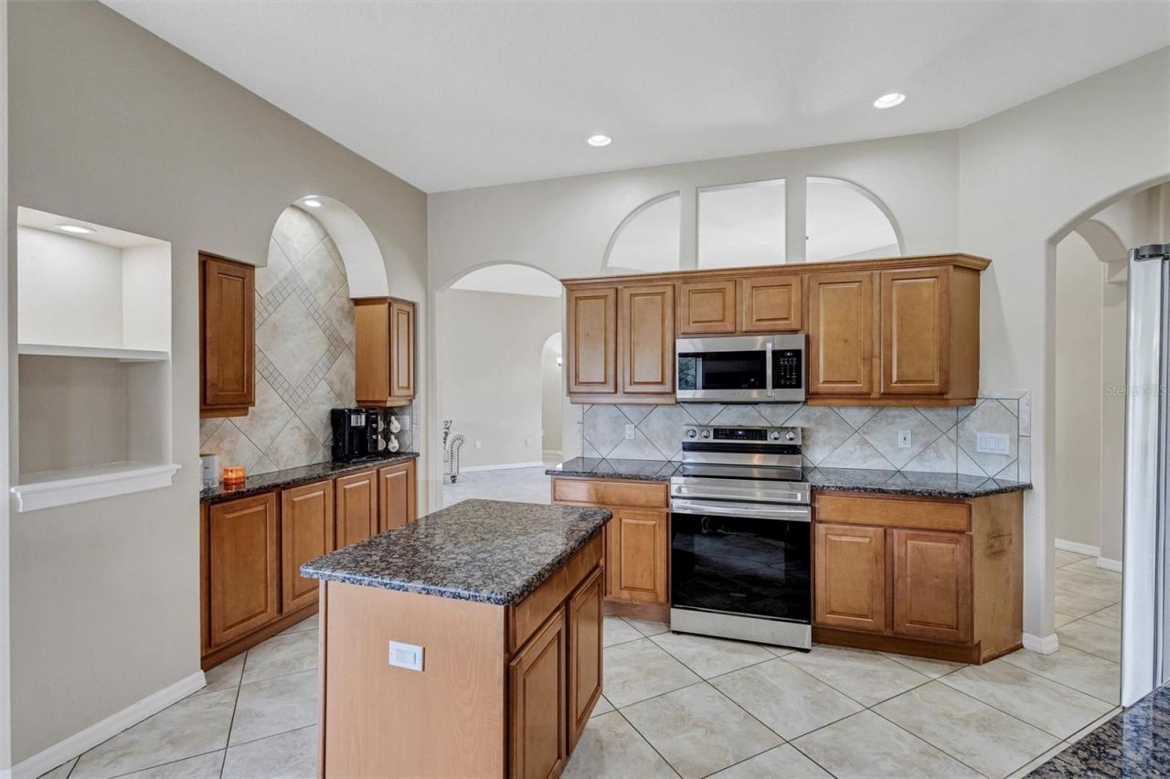 323 141st Court Ne, Bradenton, FL 34212 Photo