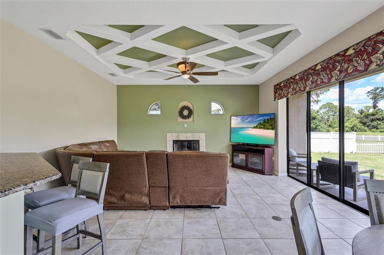 323 141st Court Ne, Bradenton, FL 34212 Photo