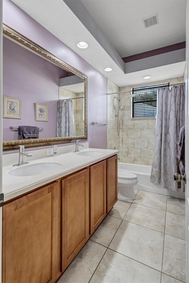 323 141st Court Ne, Bradenton, FL 34212 Photo