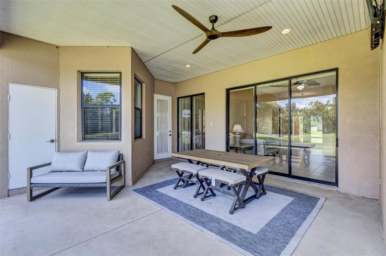 323 141st Court Ne, Bradenton, FL 34212 Photo