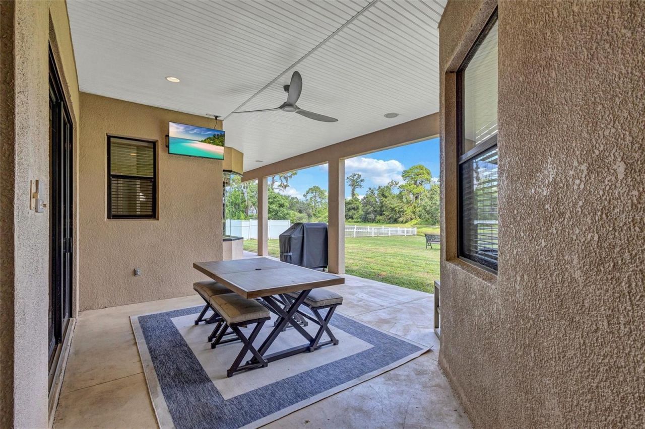 323 141st Court Ne, Bradenton, FL 34212 Photo