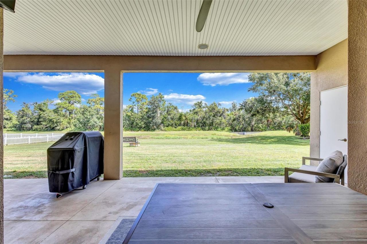 323 141st Court Ne, Bradenton, FL 34212 Photo