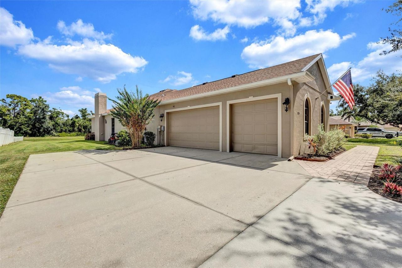 323 141st Court Ne, Bradenton, FL 34212 Photo