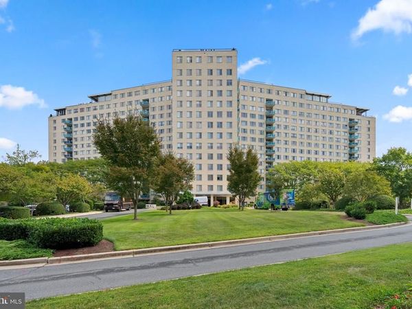 10401 GROSVENOR PLACE, Unit 413, ROCKVILLE, MD 20852