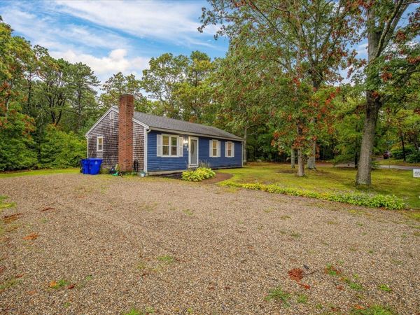 27 Avery Road, Pocasset, MA 02559