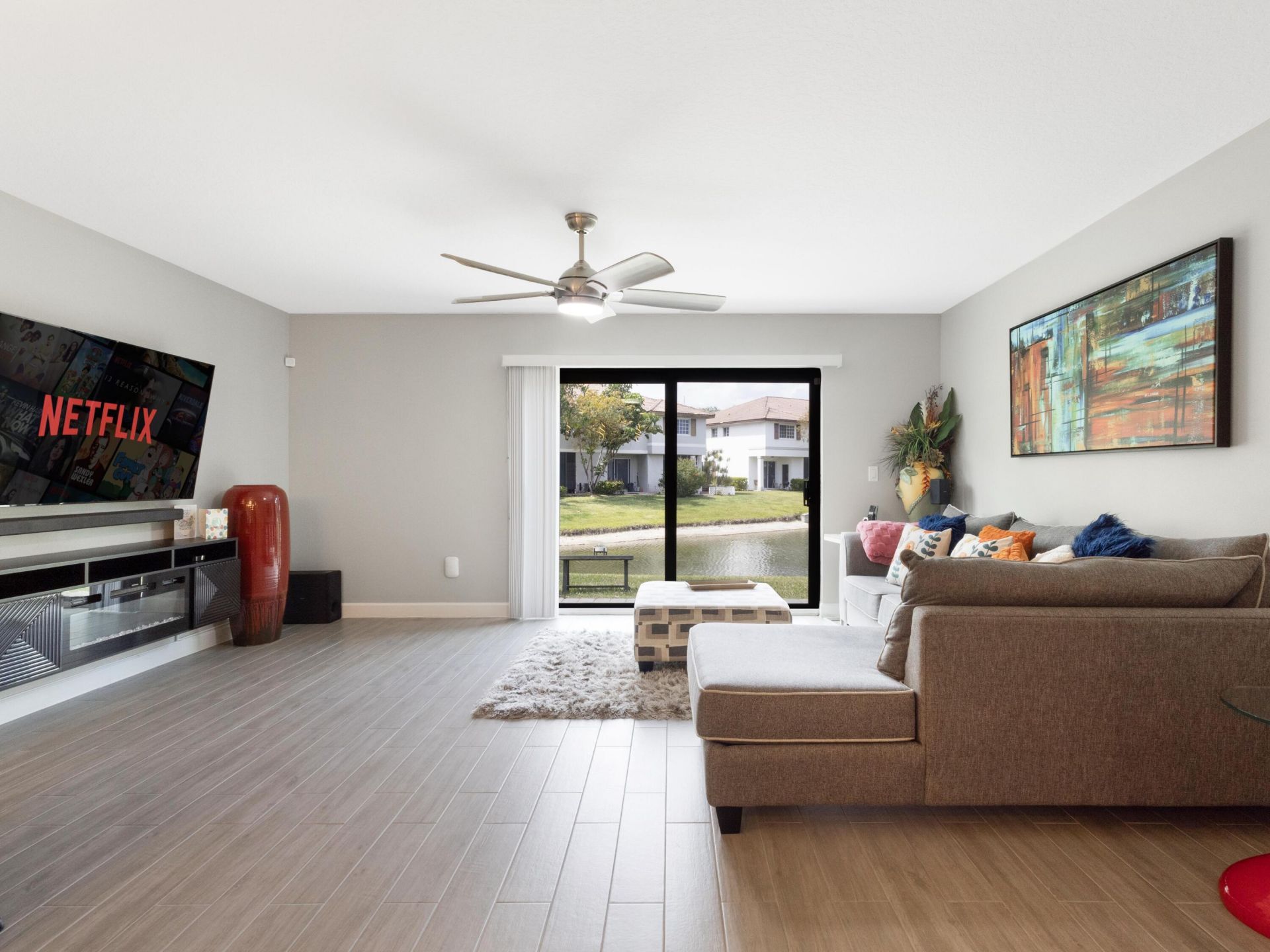 6011 Woods Edge Circle, Riviera Beach, FL 33410 Photo