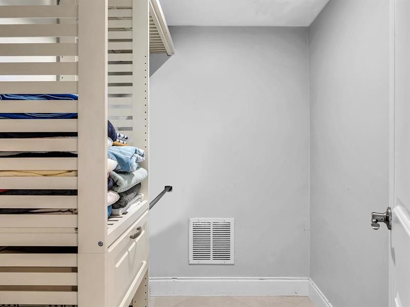 4040 Galt Ocean Drive, Unit 811, Fort Lauderdale, FL 33308 Photo