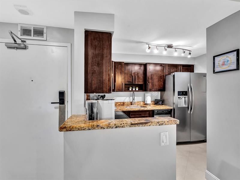 4040 Galt Ocean Drive, Unit 811, Fort Lauderdale, FL 33308 Photo