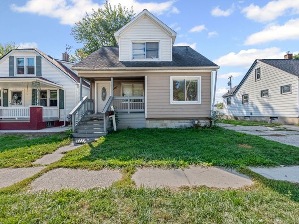 7528 Hudson Avenue, Warren, MI 48091