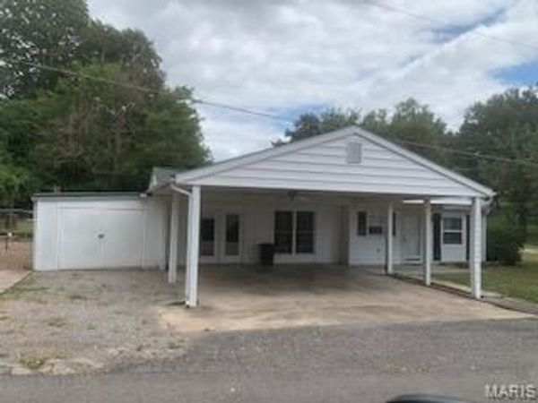 1958 Dunklin Street, Cape Girardeau, MO 63701