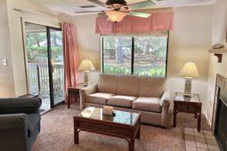 404 Melrose Pl. photo 4