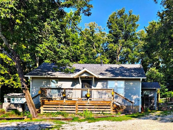 10845 SW Campbell Road, Fayetteville, AR 72701