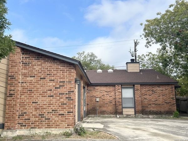 6313 WADDESDON WOOD, San Antonio, TX 78233