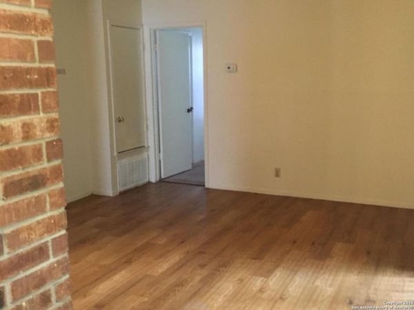 6313 WADDESDON WOOD, San Antonio, TX 78233