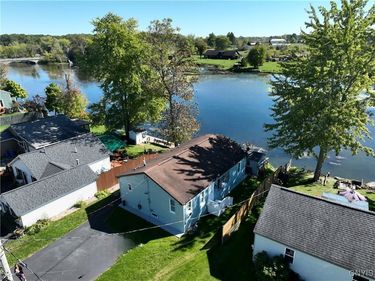 23 Manhattan Park Drive, Pennellville, NY 13132