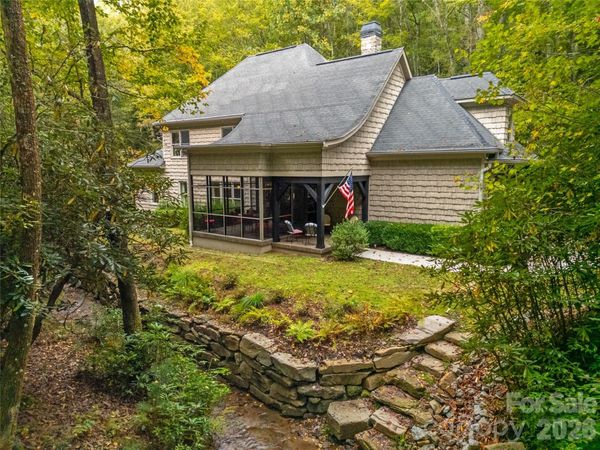 923 Ugugu Drive, Brevard, NC 28712