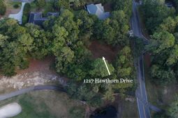 1217 Hawthorn Dr. photo 4