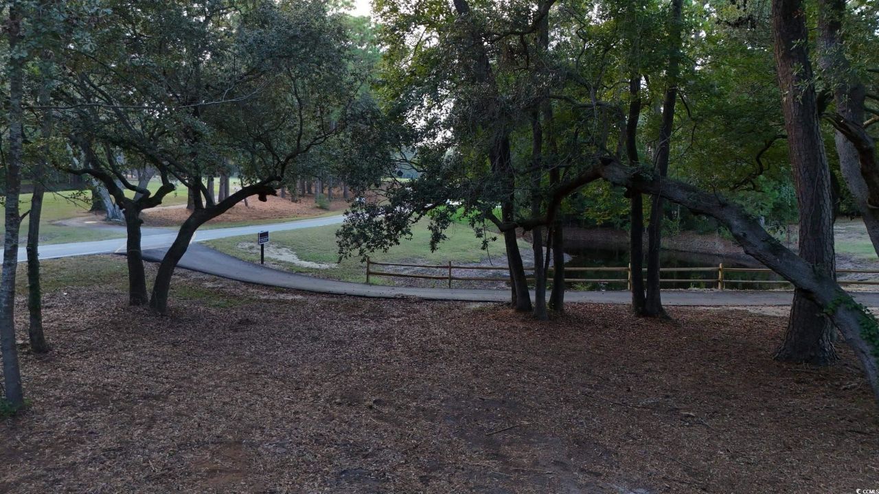 1217 Hawthorn Dr. Photo 25