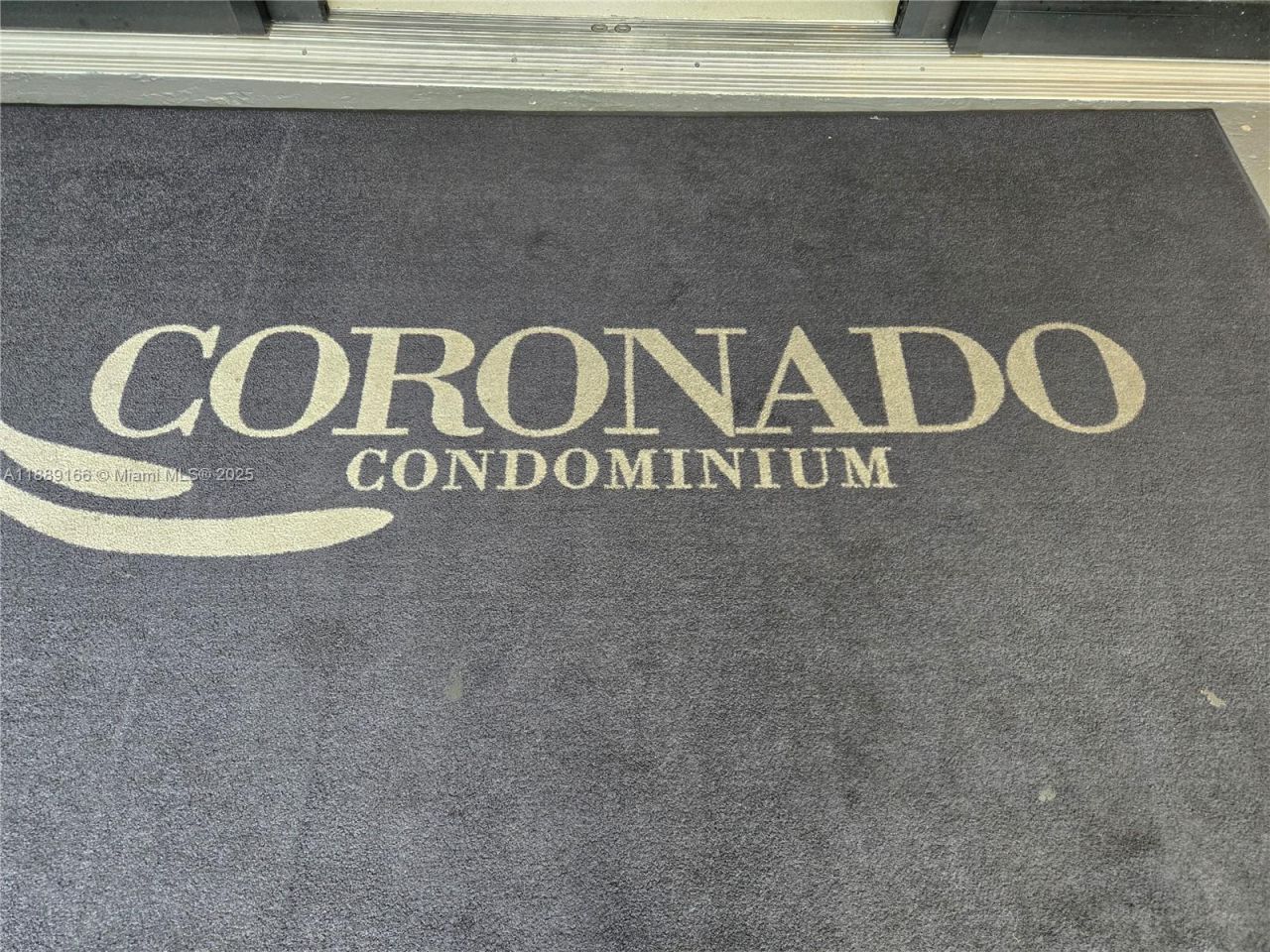 20379 W Country Club Dr, Unit 2531, Aventura, FL 33180 Photo