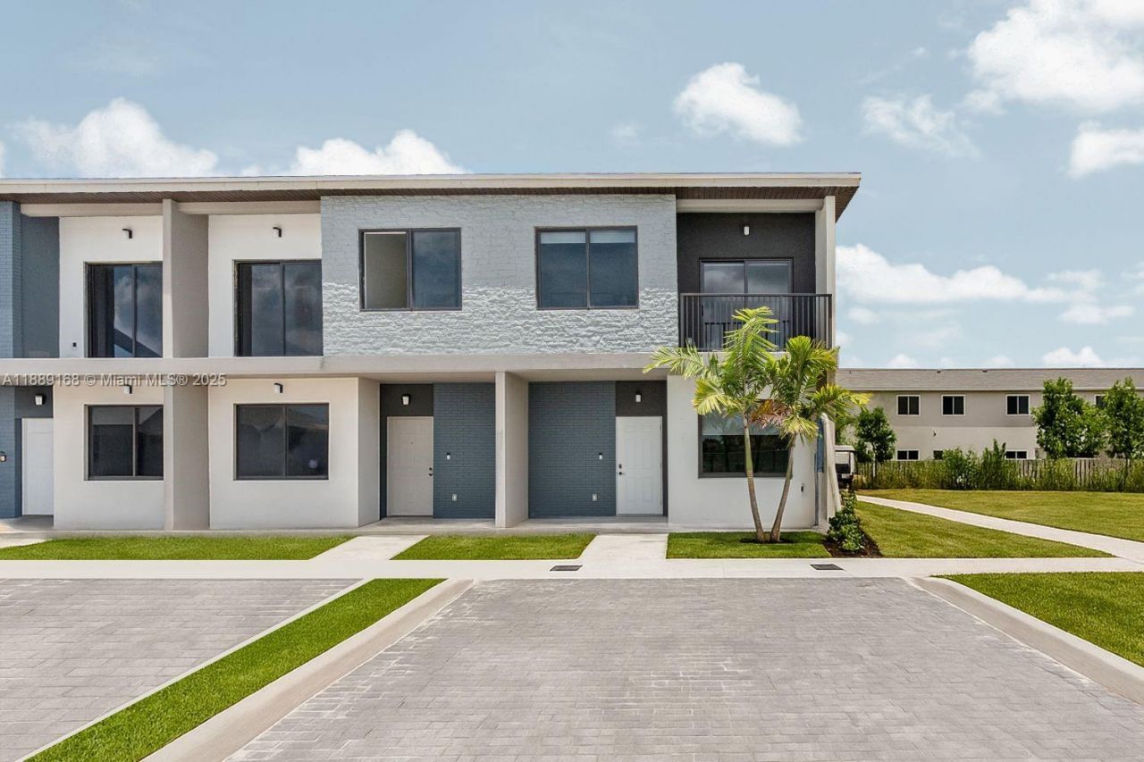1375 NW 6 Terr, Florida City, FL 33034 Main Photo