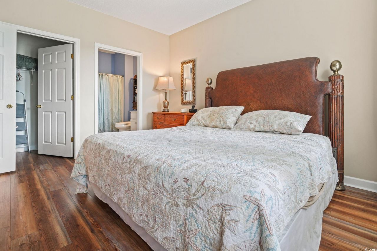 5801 Oyster Catcher Dr. Photo 16