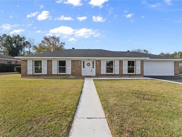 606 Willow Brook Run, Mobile, AL 36608