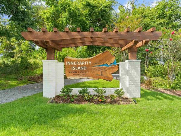 5602 North Shore Way, Pensacola, FL 32507