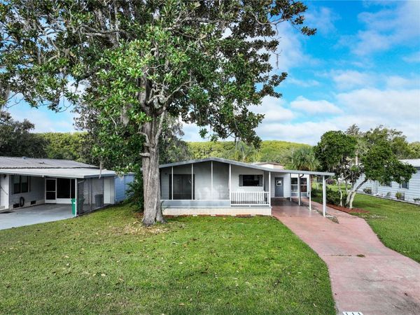 111 SUGAR MAPLE AVENUE, WILDWOOD, FL 34785