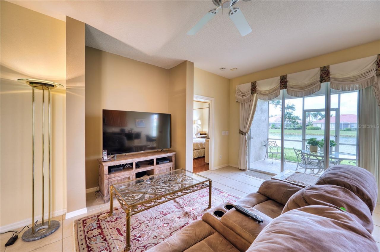 8014 Victoria Falls Circle, Sarasota, FL 34243 Photo